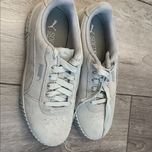 PUMA Women’s brand new  Light Gray shoes size 7.5